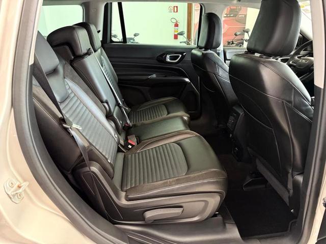 Foto número 175903 do veiculo