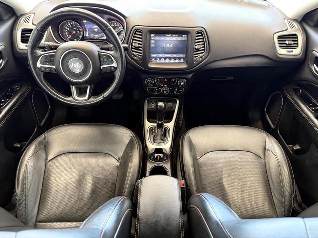 Foto número 176093 do veiculo