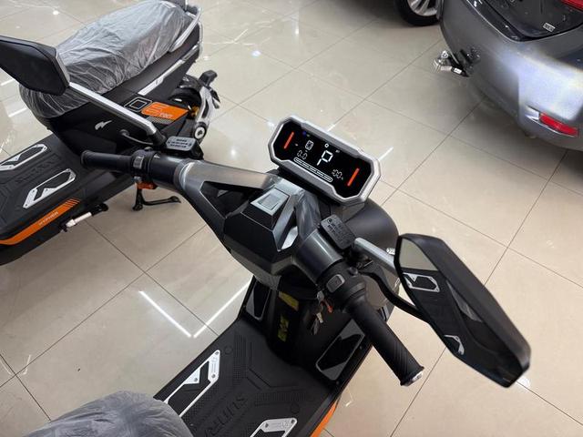 Foto número 178113 do veiculo