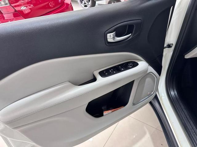 Foto número 178360 do veiculo