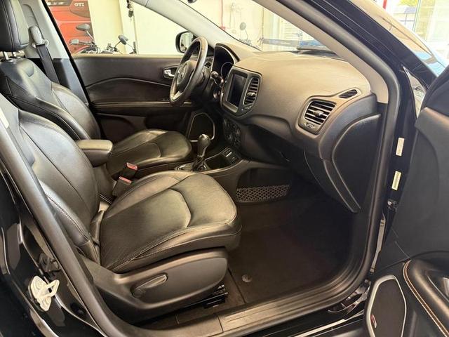 Foto número 179764 do veiculo