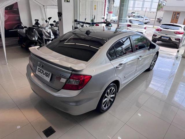 Foto número 184765 do veiculo